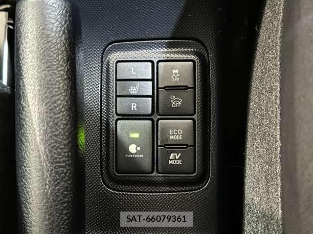 Toyota AQUA 2018-06 6690907-22