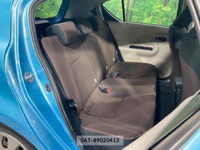 Toyota AQUA 2013-10 6715625-9