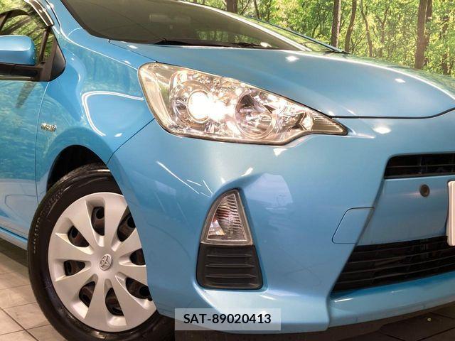 Toyota AQUA 2013-10 6715625-11