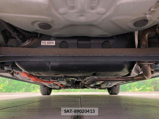 Toyota AQUA 2013-10 6715625-18