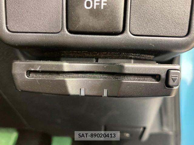 Toyota AQUA 2013-10 6715625-7