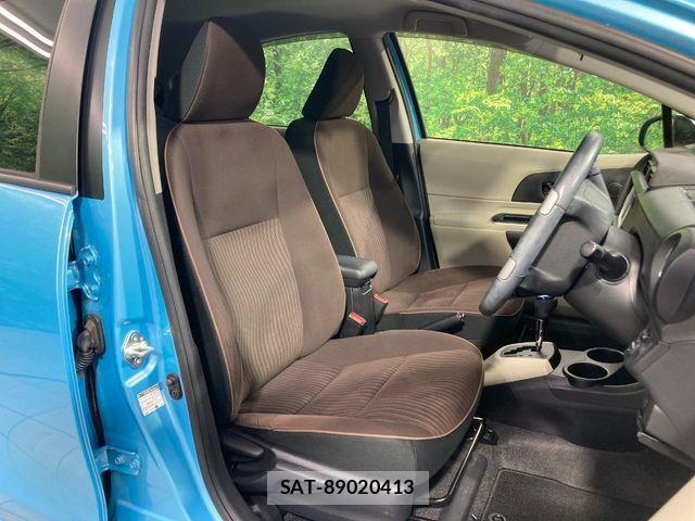 Toyota AQUA 2013-10 6715625-8