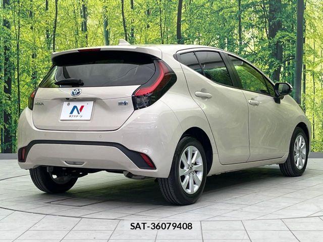 Toyota AQUA 2022-09 6750824-16