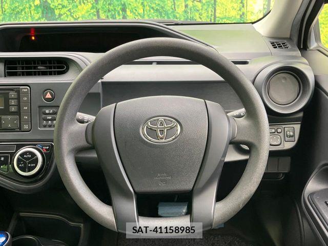 Toyota AQUA 2017-11 6750836-10