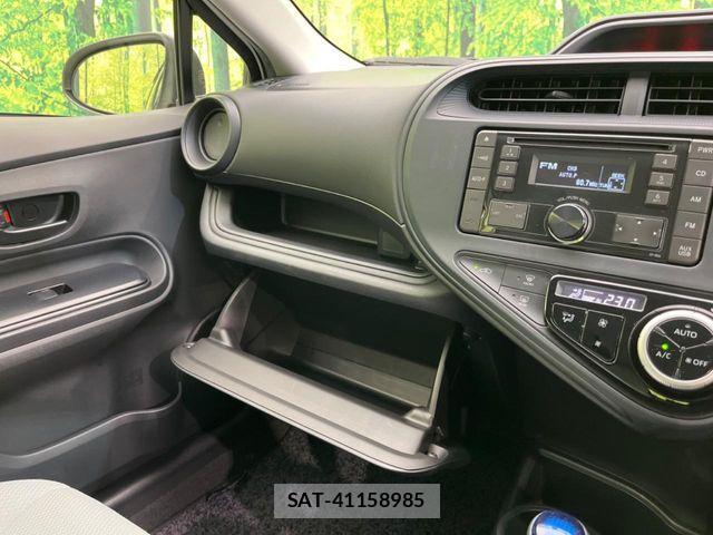Toyota AQUA 2017-11 6750836-6