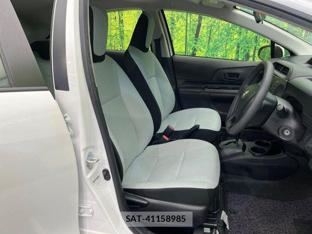 Toyota AQUA 2017-11 6750836-7