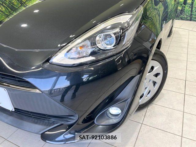 Toyota AQUA 2017-10 6750835-11