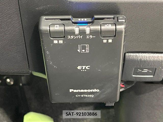 Toyota AQUA 2017-10 6750835-5
