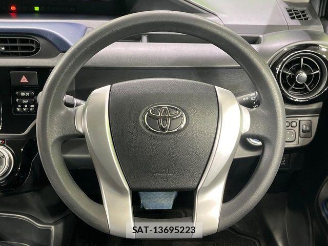 Toyota AQUA 2015-05 6750848-10