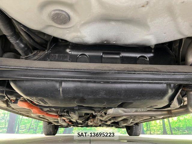 Toyota AQUA 2015-05 6750848-18