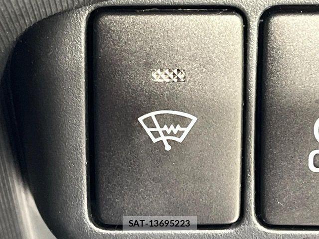 Toyota AQUA 2015-05 6750848-3