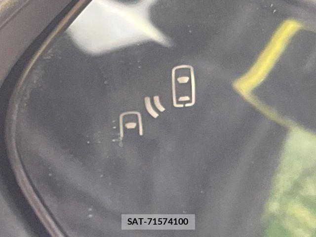 Toyota AQUA 2023-05 6750825-5