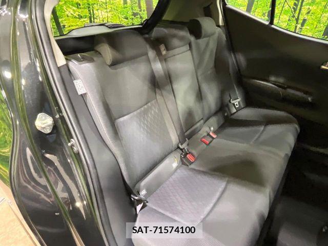 Toyota AQUA 2023-05 6750825-8
