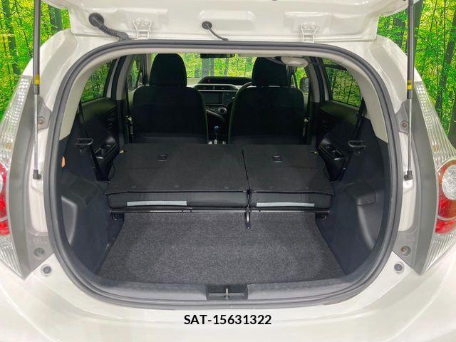 Toyota AQUA 2014-11 6750849-9