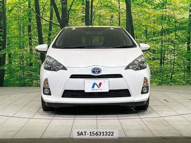 Toyota AQUA 2014-11 6750849-13