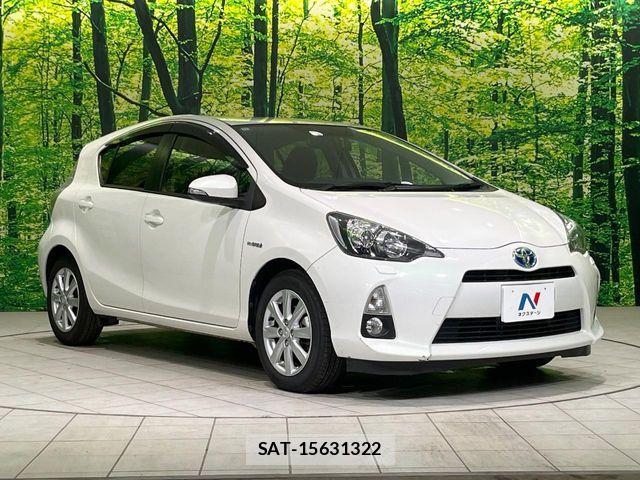 Toyota AQUA 2014-11 6750849-15