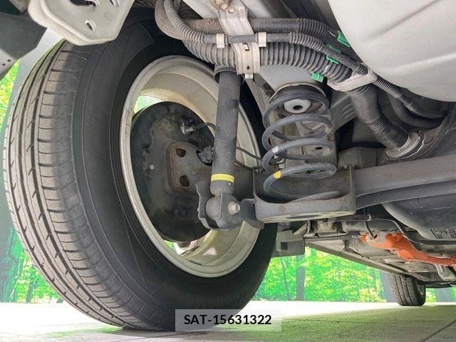 Toyota AQUA 2014-11 6750849-19
