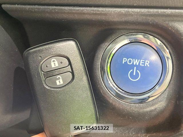 Toyota AQUA 2014-11 6750849-6