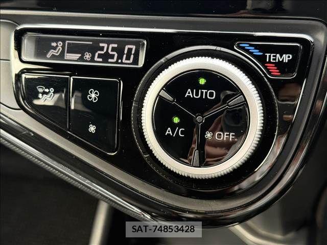 Toyota AQUA 2018-10 6750830-12