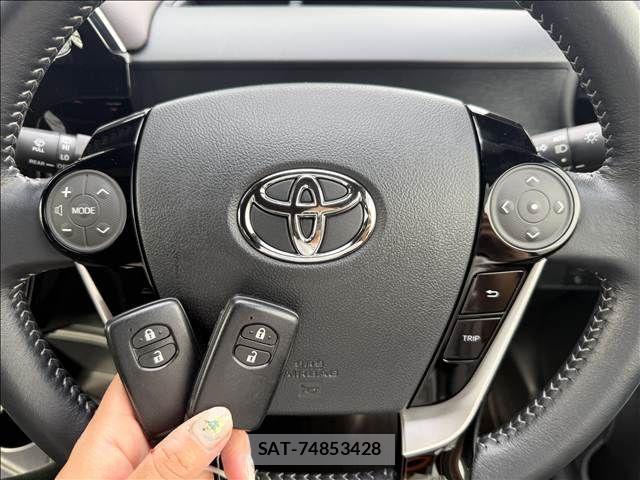 Toyota AQUA 2018-10 6750830-17