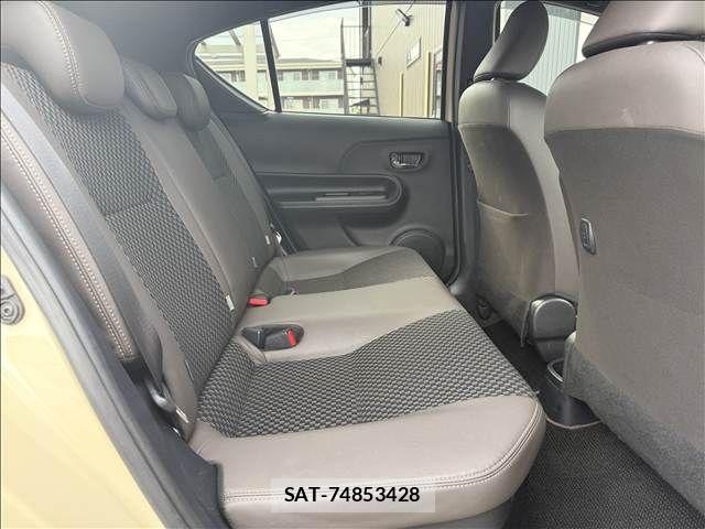 Toyota AQUA 2018-10 6750830-25