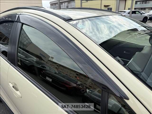 Toyota AQUA 2018-10 6750830-29