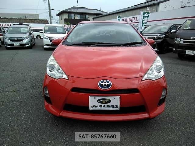 Toyota AQUA 2014-05 6750853-5