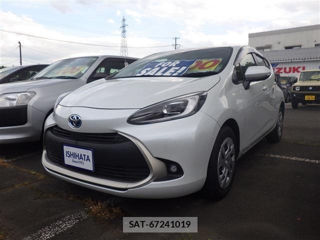 Toyota AQUA 2023-03 6750828-0