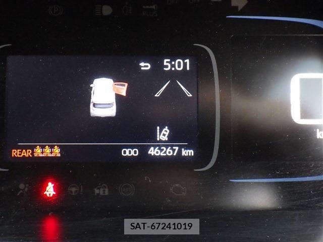 Toyota AQUA 2023-03 6750828-5