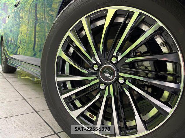 Toyota AQUA 2021-10 6750829-12