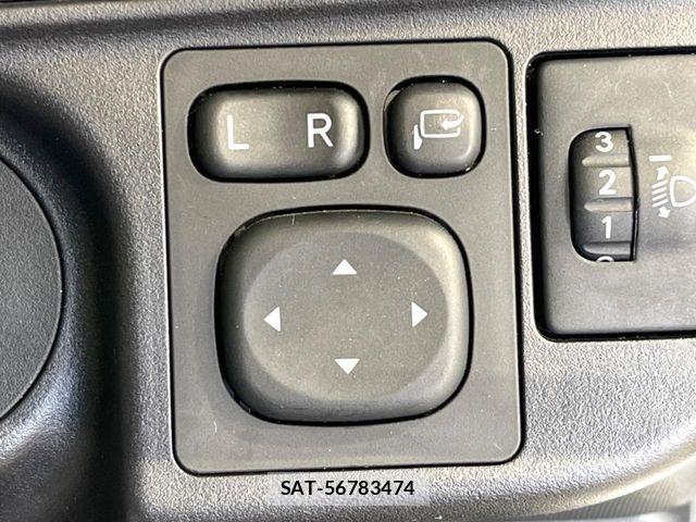 Toyota AQUA 2021-02 6750833-6
