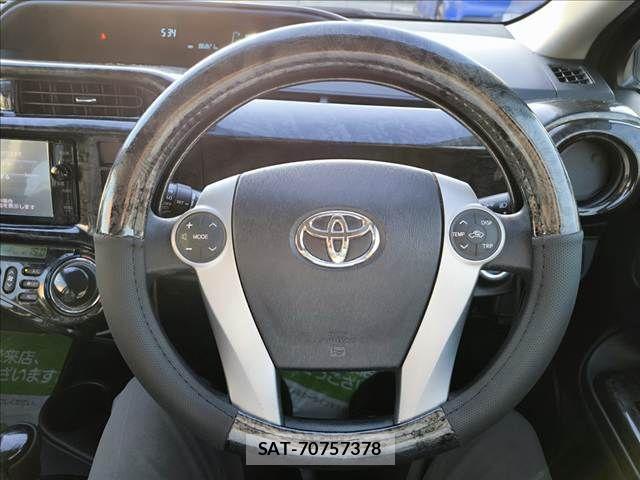 Toyota AQUA 2014-10 6750857-14