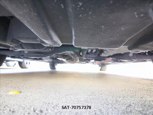 Toyota AQUA 2014-10 6750857-19