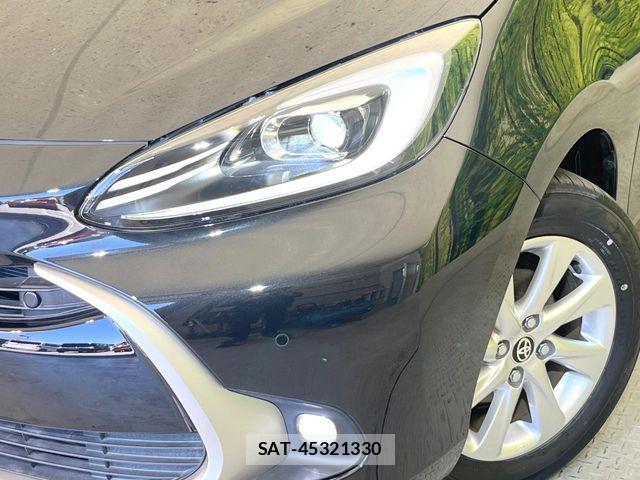 Toyota AQUA 2023-04 6750826-11
