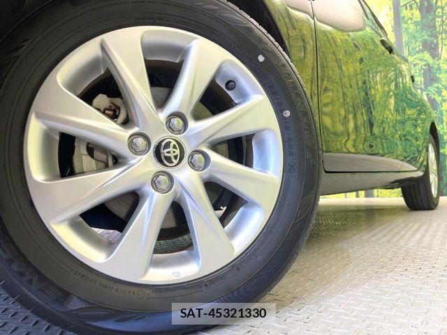 Toyota AQUA 2023-04 6750826-12