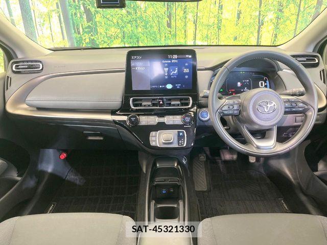 Toyota AQUA 2023-04 6750826-1