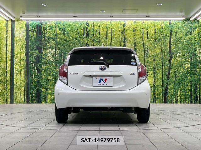 Toyota AQUA 2015-11 6750846-14
