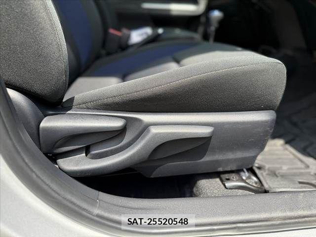Toyota AQUA 2017-08 6750834-20