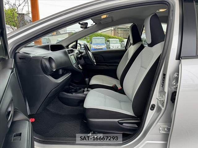Toyota AQUA 2020-10 6790717-17