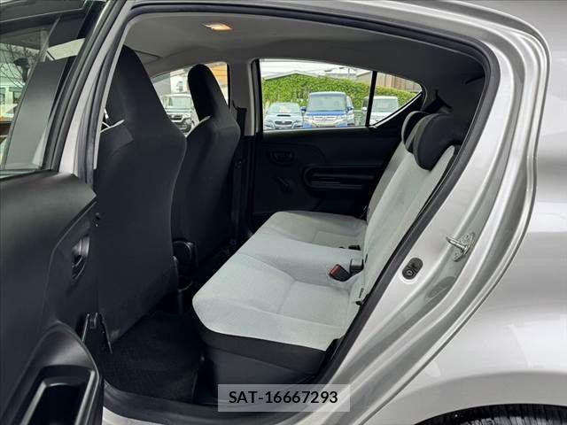 Toyota AQUA 2020-10 6790717-18