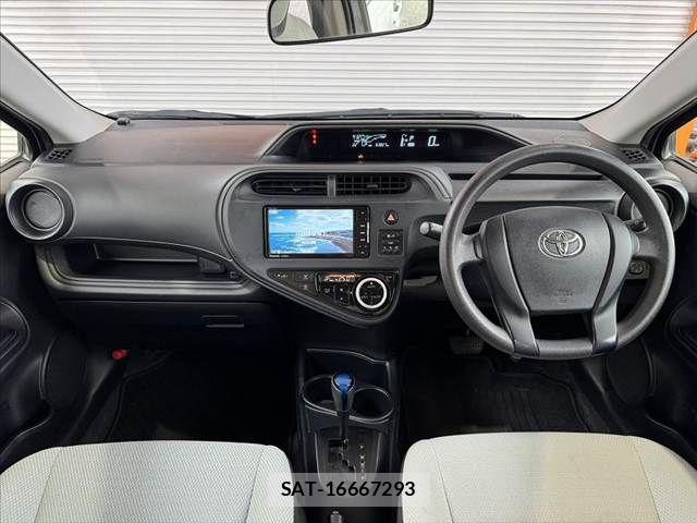 Toyota AQUA 2020-10 6790717-1
