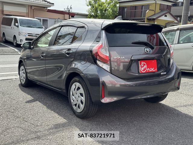 Toyota AQUA 2018-09 6790718-6