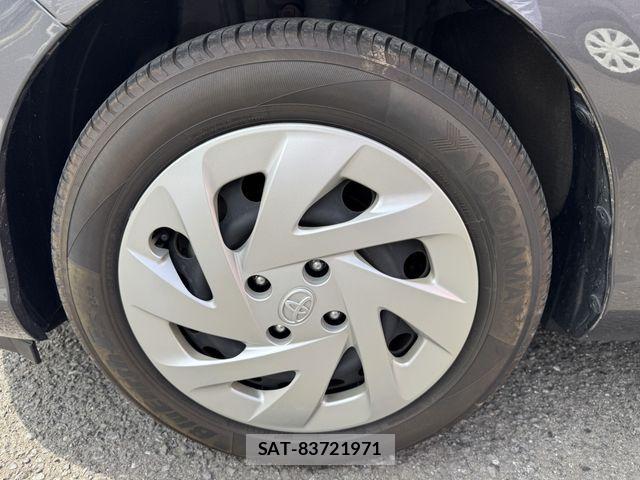 Toyota AQUA 2018-09 6790718-8