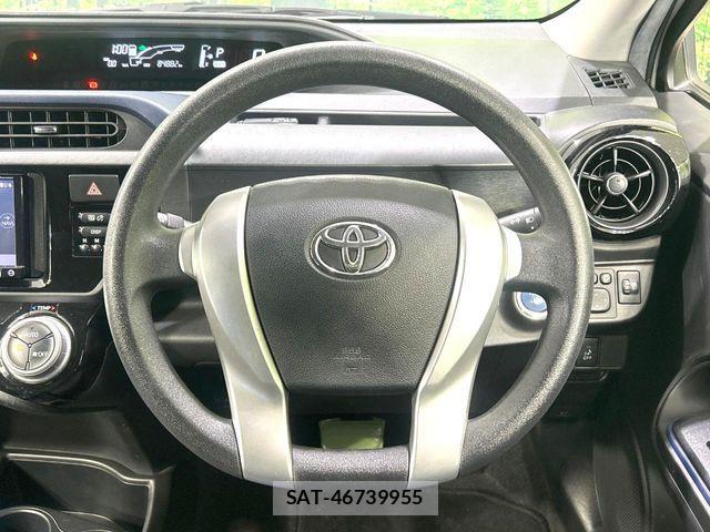 Toyota AQUA 2015-06 6813689-10