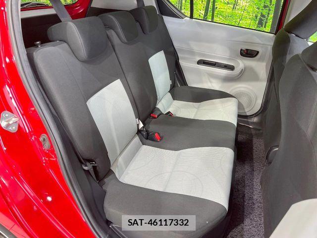 Toyota AQUA 2013-03 6813718-8