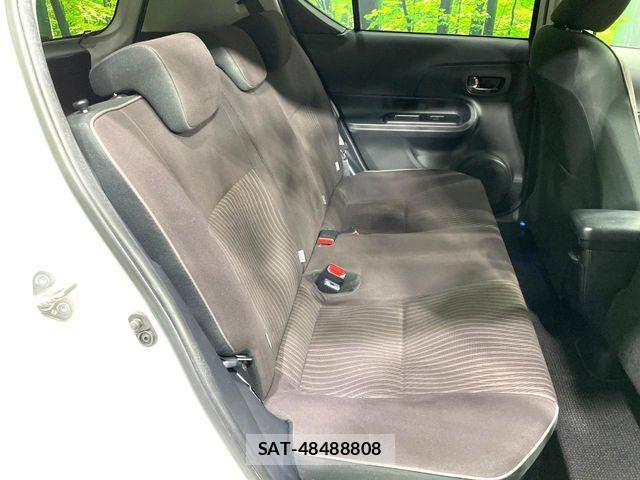 Toyota AQUA 2016-04 6813672-10