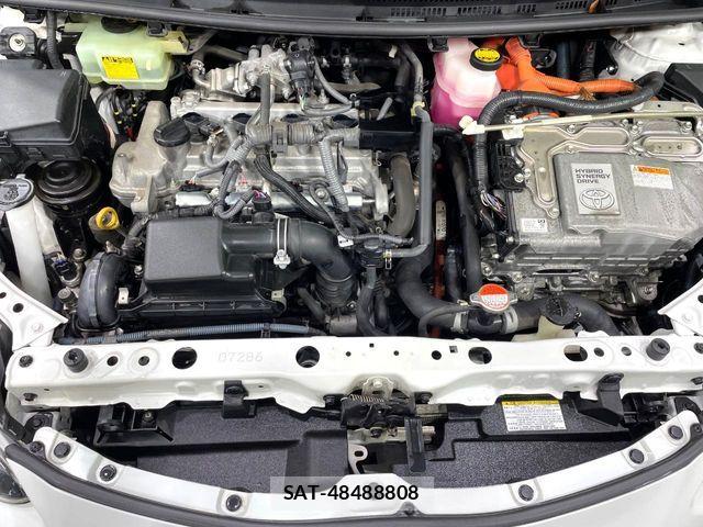 Toyota AQUA 2016-04 6813672-17