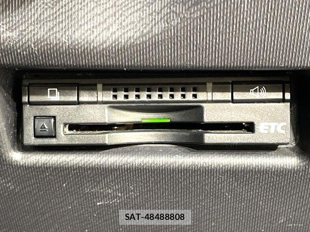 Toyota AQUA 2016-04 6813672-5