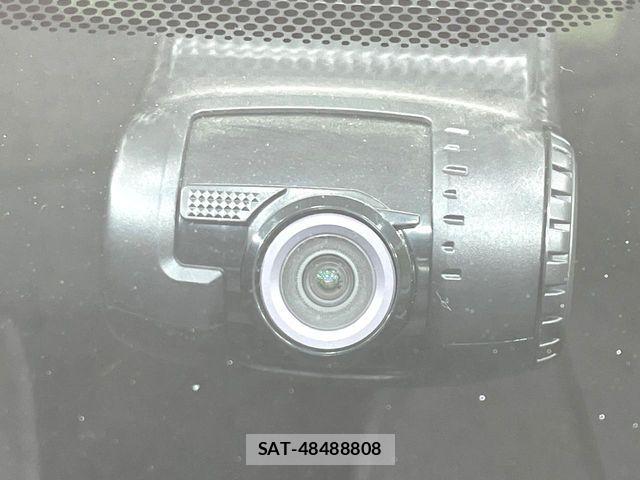 Toyota AQUA 2016-04 6813672-6