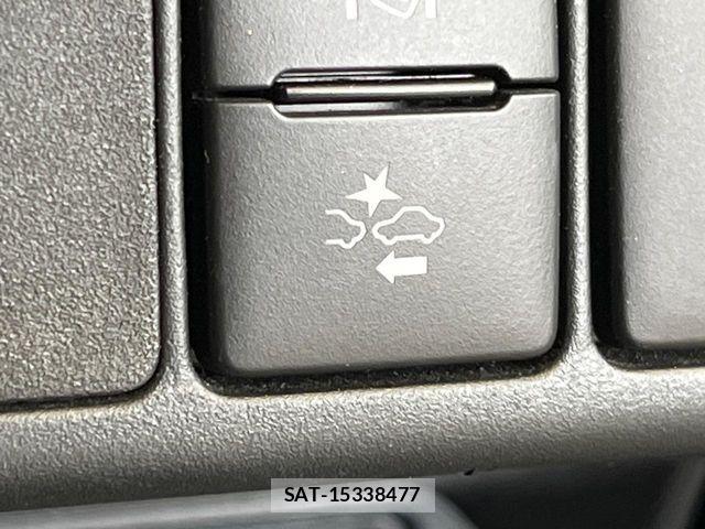 Toyota AQUA 2018-09 6813675-4